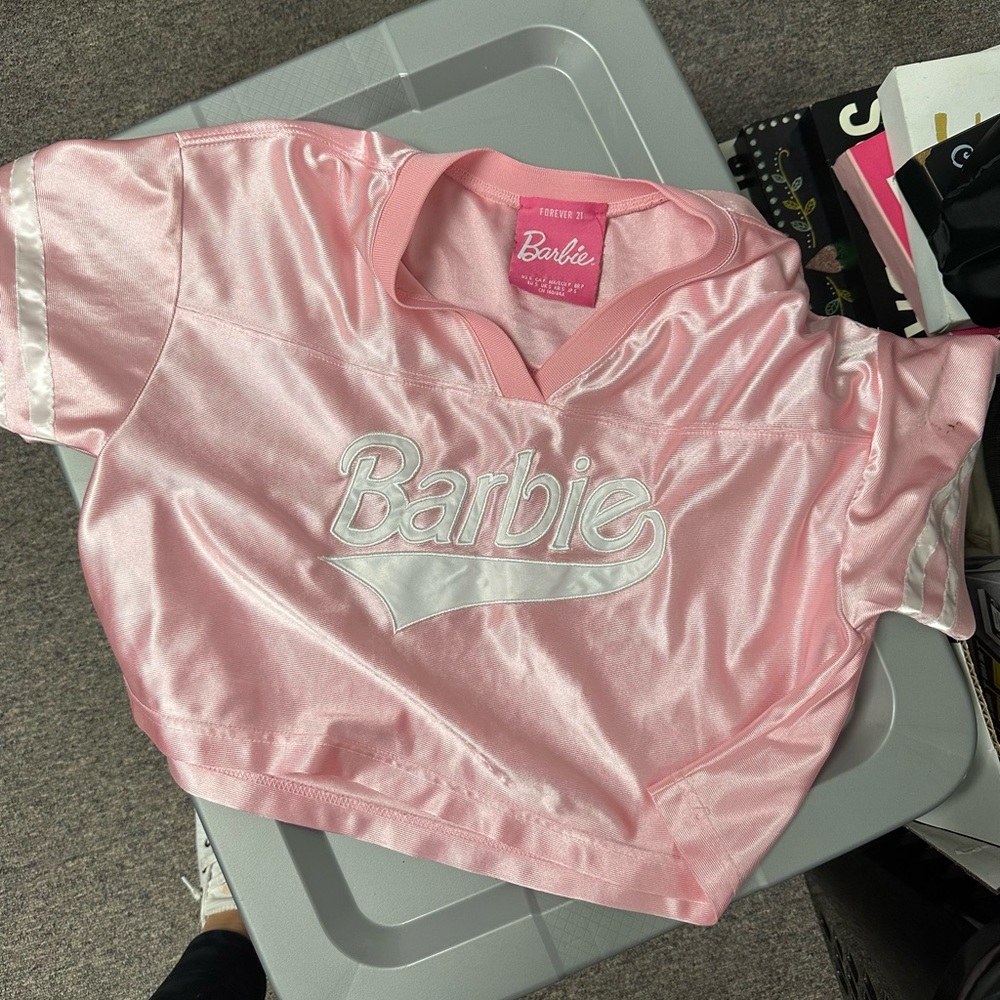 Forever 21 Barbie pink crop jersey